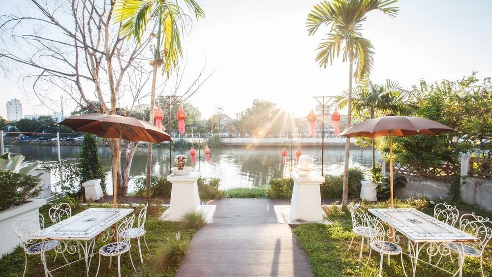 B2 Riverside Colonial Hotel Chiang Mai Luaran gambar